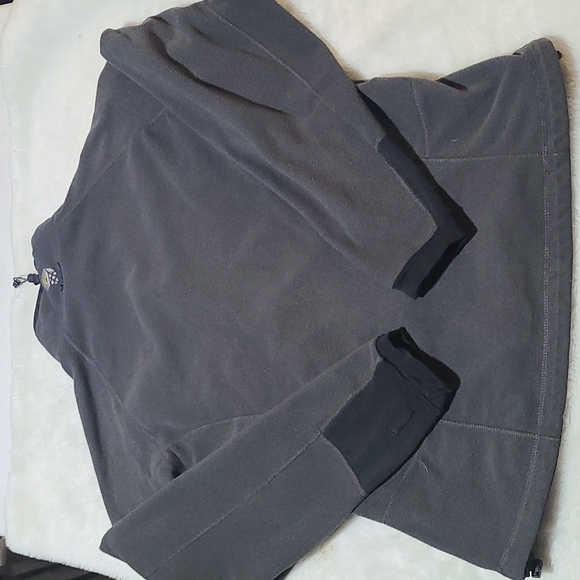 Mountain Hardware Women's Long Sleeve Jacket Size Medium Fleece - Picture 6 of 9